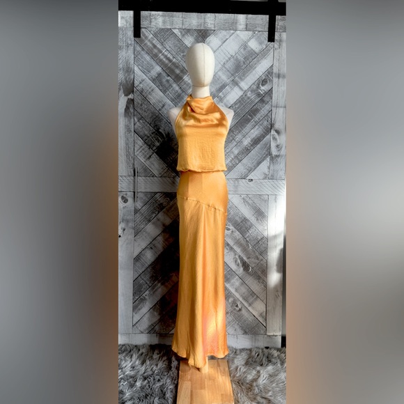 * SELFIE LESLIE AMALFI SUNSET COWL HALTERNECK MAXI DRESS SUN - Picture 8 of 15